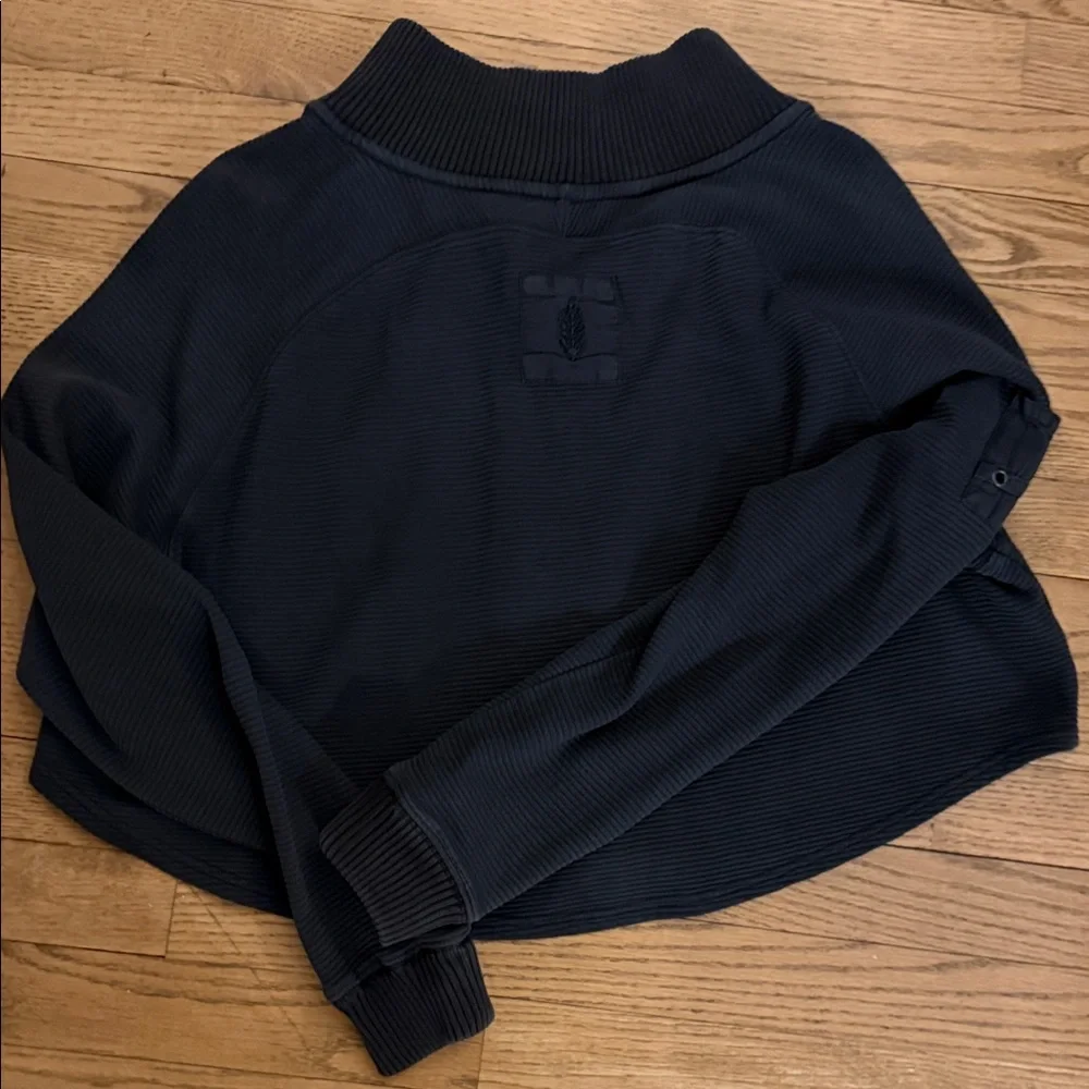 Free People Movement crop Henley - Picture 3 of 3